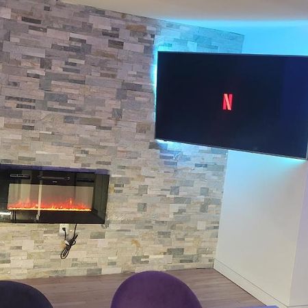 Luxurious 2 Bedrooms Apartment With Spa In Montréal Exterior foto