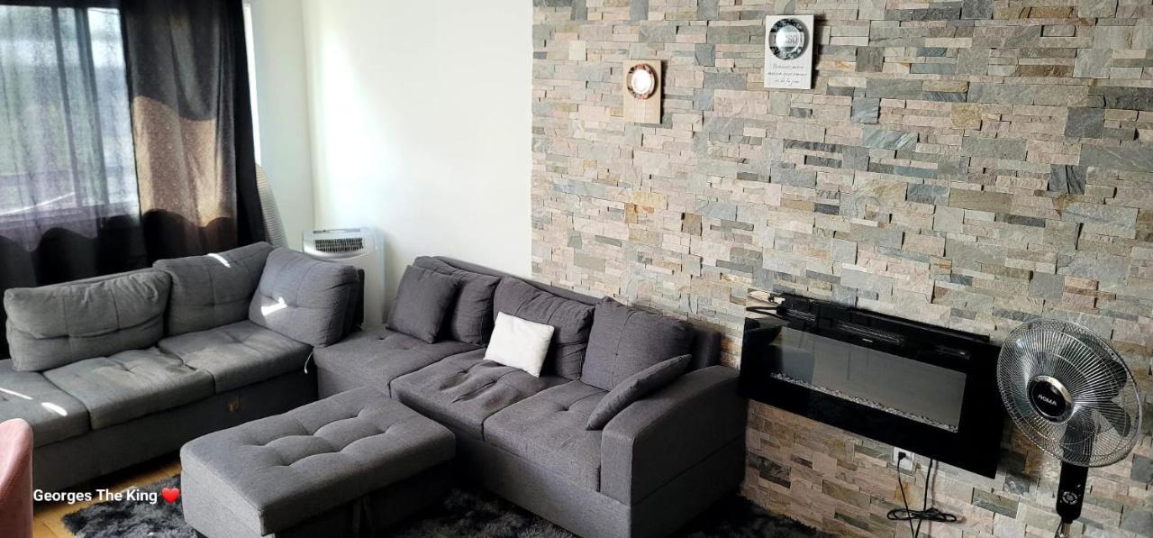 Luxurious 2 Bedrooms Apartment With Spa In Montréal Exterior foto